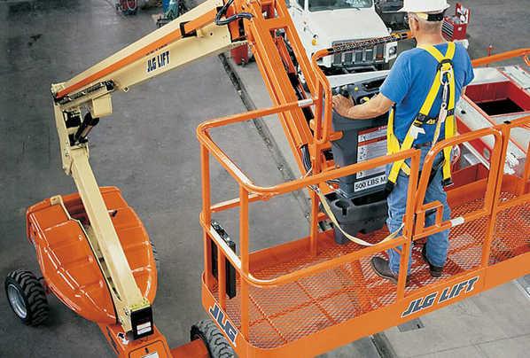 Isolamento de Área para Trabalho em Altura com Plataformas Elevatórias